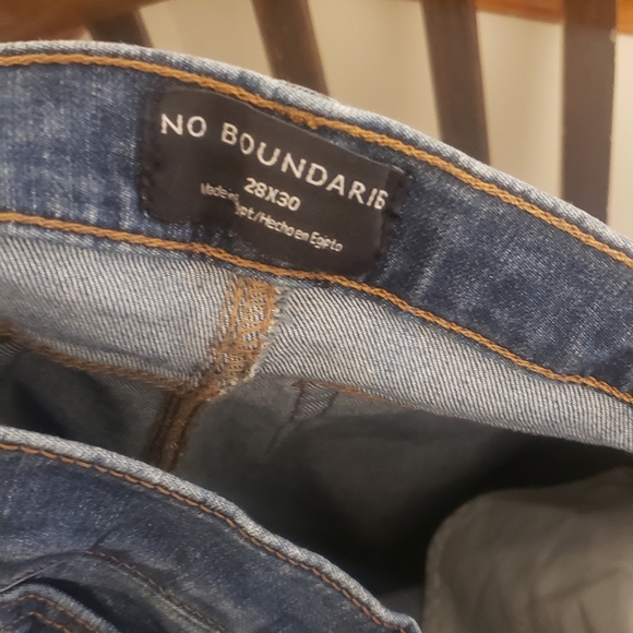 No Bounderies Like New Jeans Size 28x30 Blue - Picture 3 of 3